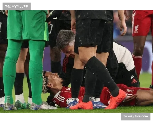 利物浦前锋埃基蒂克跟腱重伤赛季报销，安菲尔德成新援伤兵营